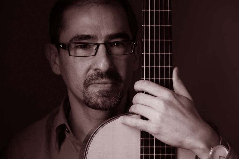 Chitaristul argentinian Pablo Márquez, în concert la Sibiu, în debutul ediţiei aniversare a „Serilor de chitară”